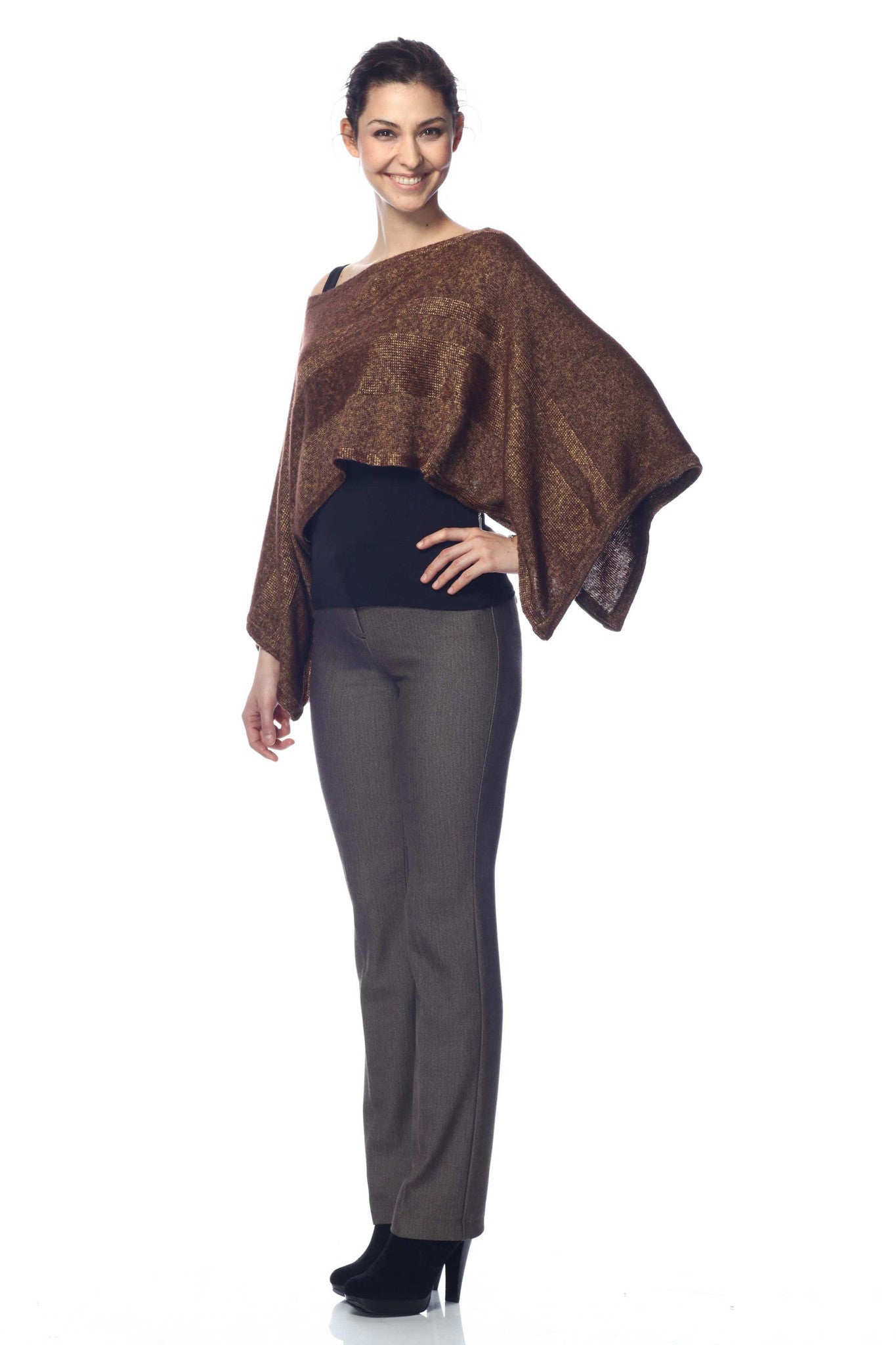 S10070_GLD0_look3_fr_zoom_style3