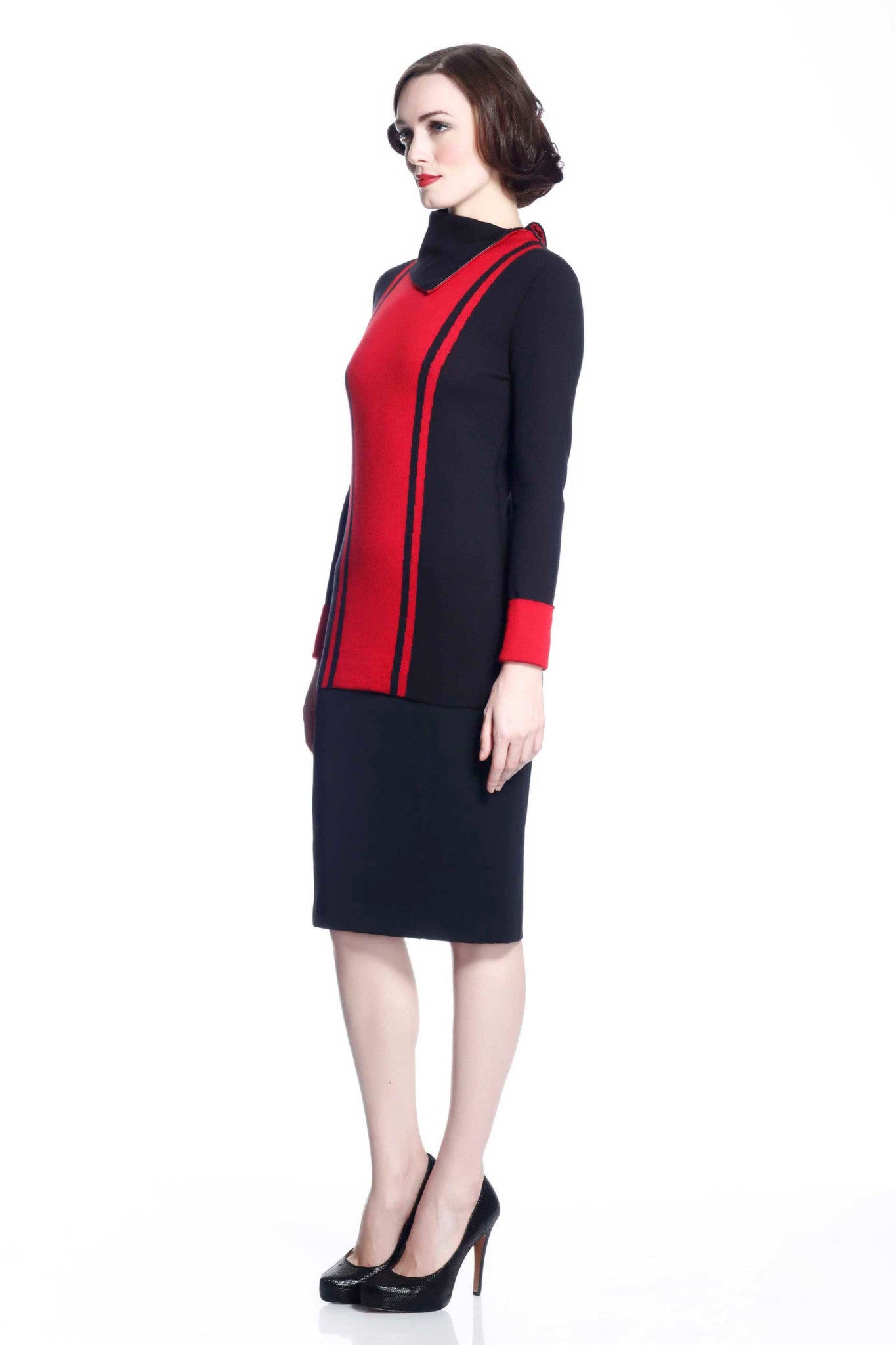 S10101B_REDZ_Look2_fr_style1