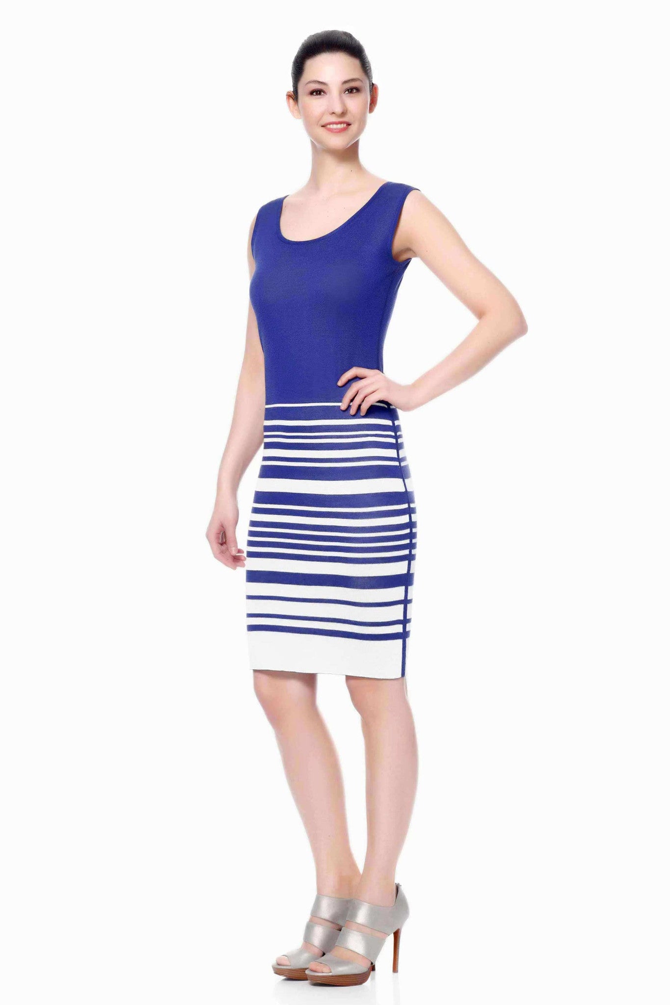S10123A_NVYZ_Look2_Sd_style