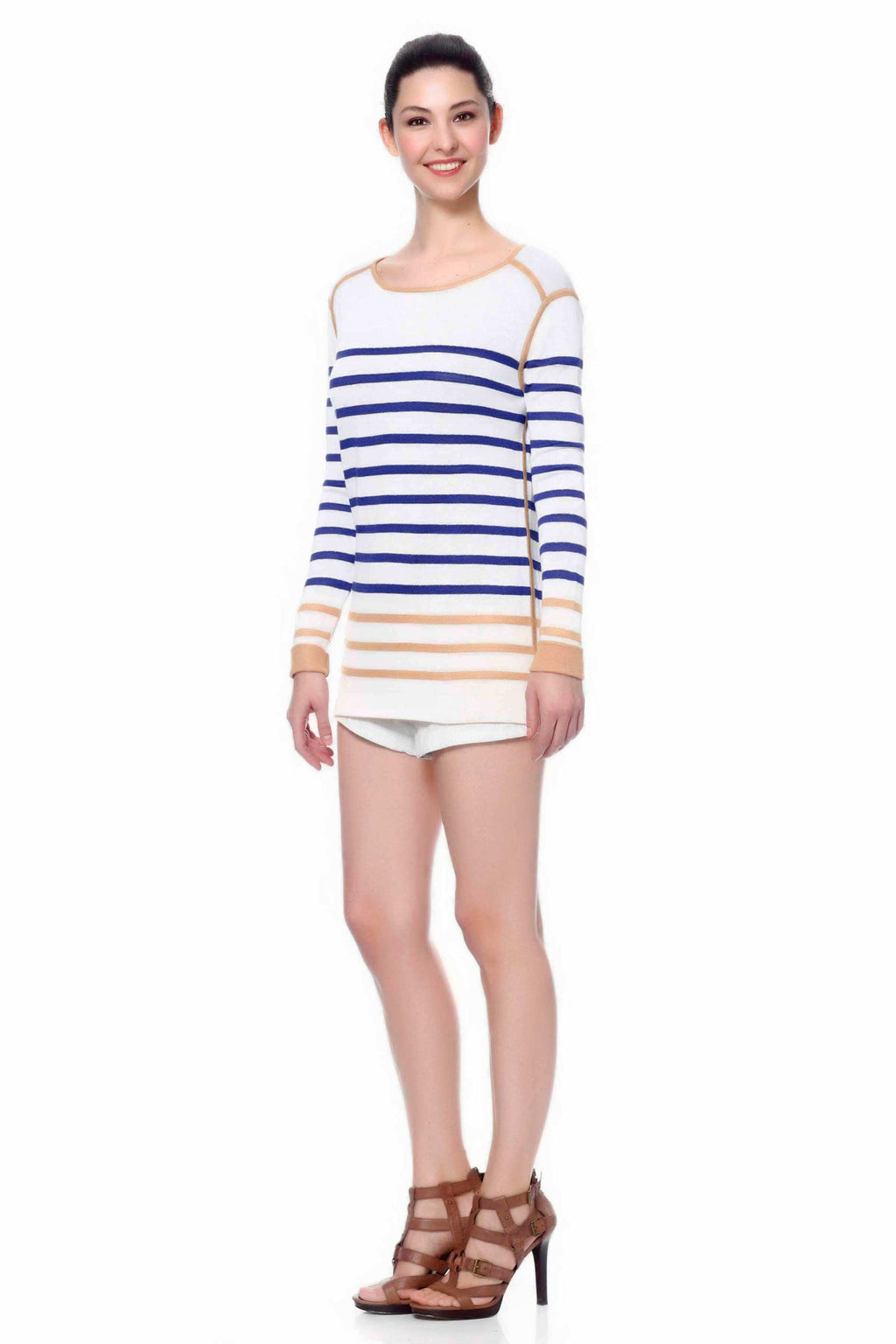 S10135A_NVYZ_Look2_Fr-style1